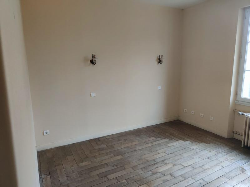 Maison - 94 m² - 6 pièces