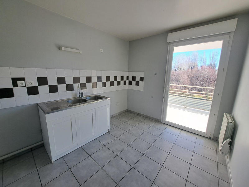 Appartement - 90 m² - 4 pièces