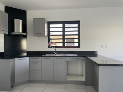 Appartement - 75 m² - 3 pièces