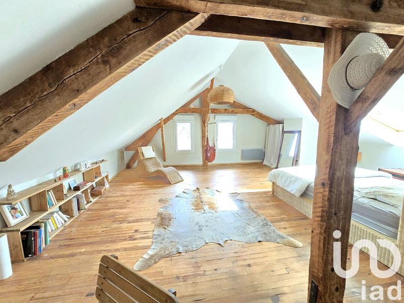 Maison - 382 m² - 9 pièces