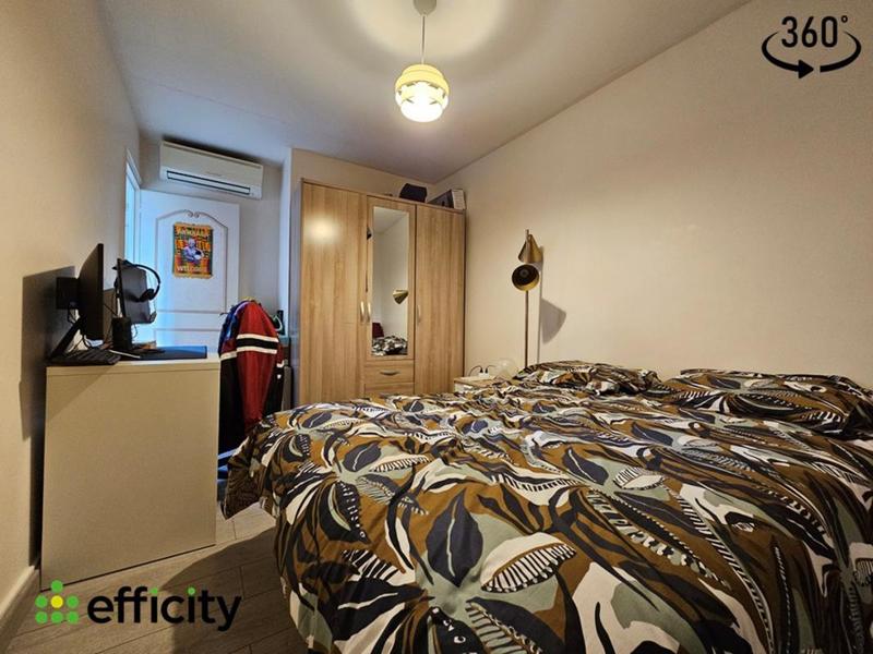 Maison - 253 m² - 15 pièces