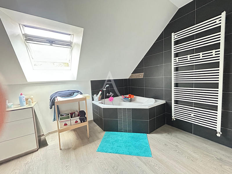 Maison - 148 m² - 6 pièces