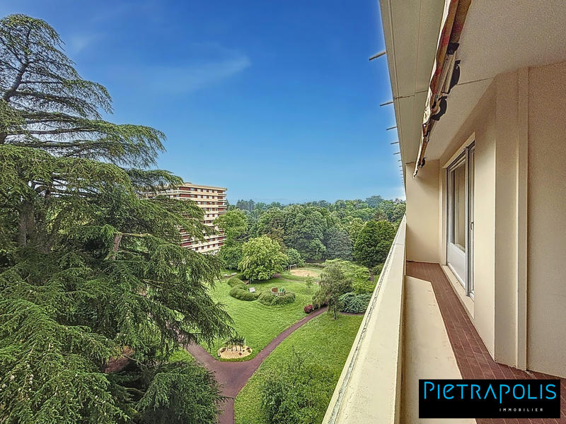 Appartement - 83 m² - 3 pièces