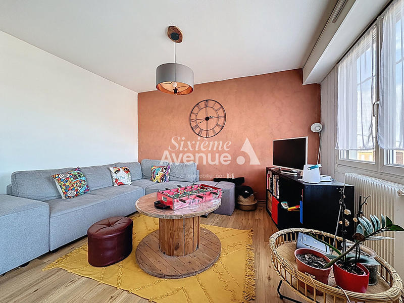 Appartement - 82 m² - 3 pièces