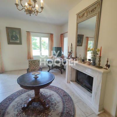 Maison - 195 m² - 8 pièces