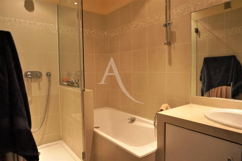 Appartement - 76 m² - 3 pièces