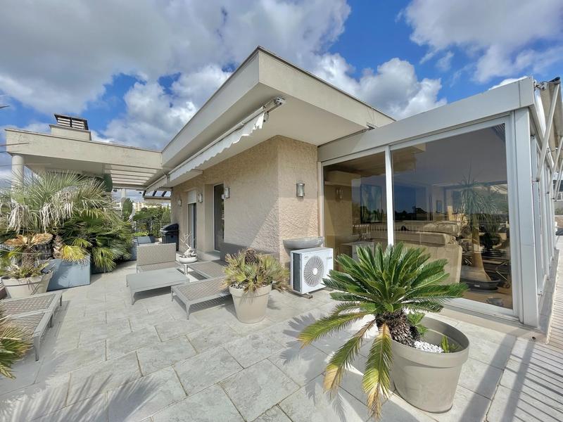 Appartement - 143 m² - 4 pièces