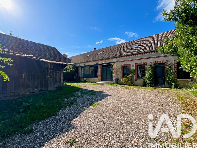 Maison - 211 m² - 8 pièces