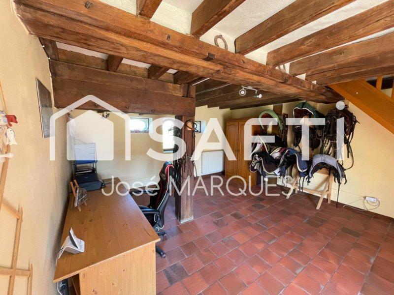 Maison - 250 m² - 6 pièces