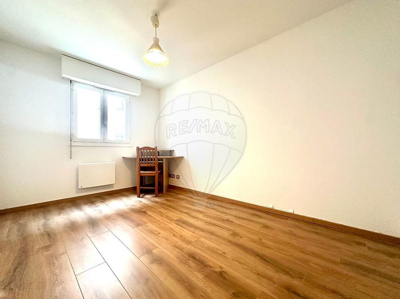 Appartement - 87 m² - 5 pièces