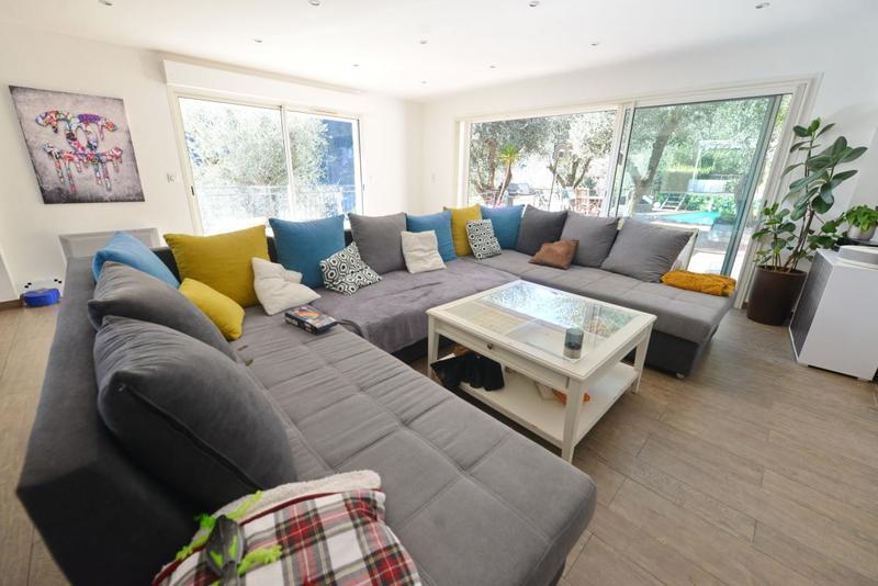 Maison - 183 m² - 5 pièces