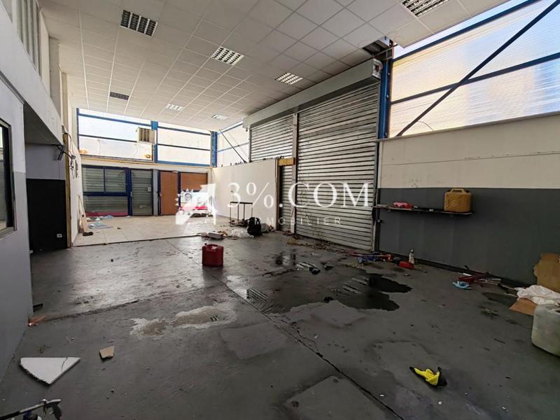 Local commercial - 200 m²