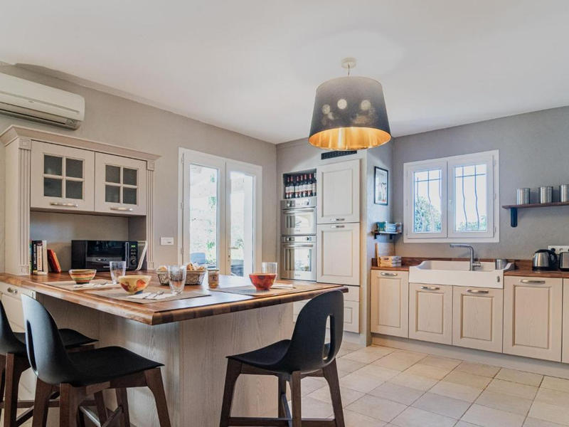 Villa - 202 m² - 7 pièces