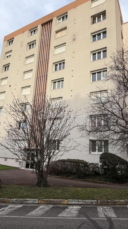 Appartement - 111 m² - 4 pièces