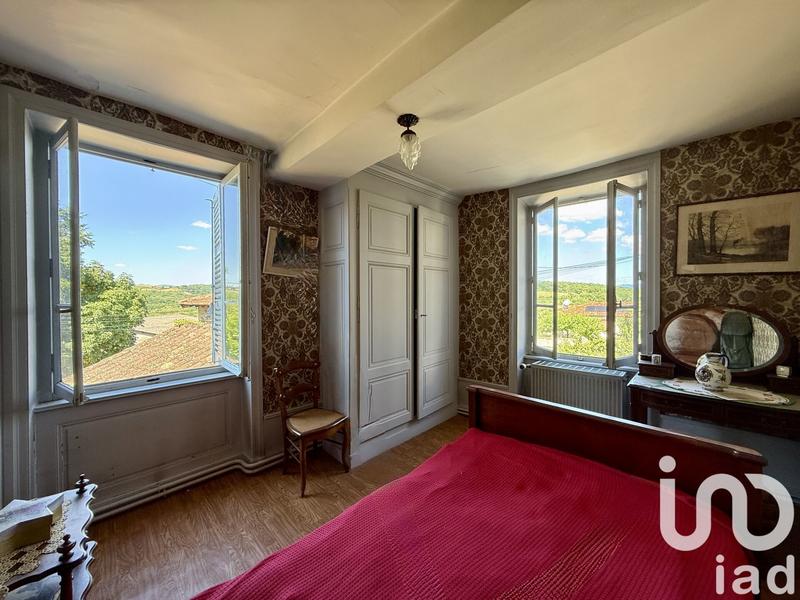 Maison - 180 m² - 6 pièces