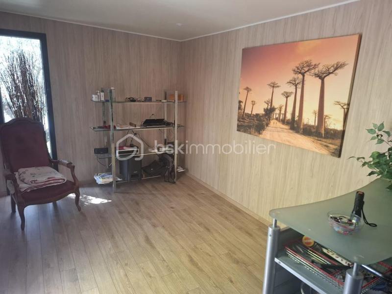 Maison traditionnelle - 1 260 m² - 6 pièces