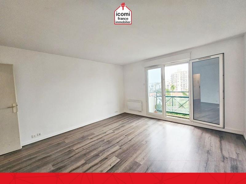 Studio - 30 m² - 1 pièce