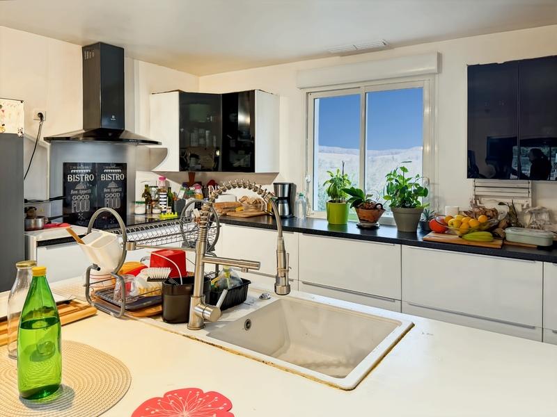 Maison - 196 m² - 8 pièces