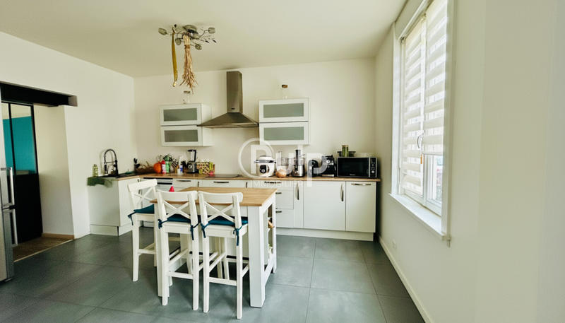 Maison - 95 m² - 5 pièces