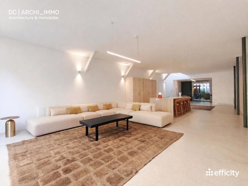 Appartement - 168 m² - 7 pièces