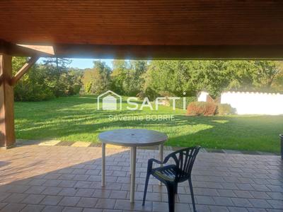 Maison - 220 m² - 7 pièces