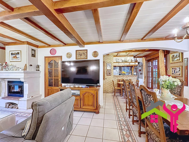 Maison - 150 m² - 8 pièces