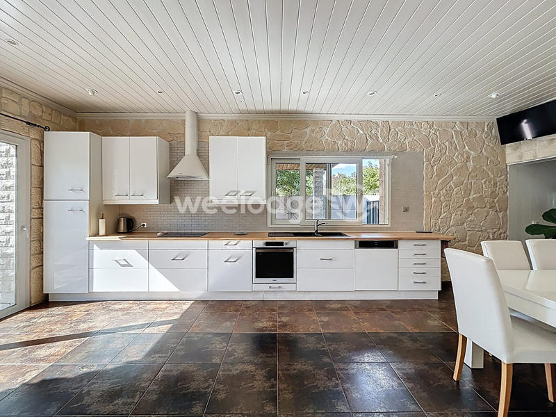 Villa - 310 m² - 7 pièces