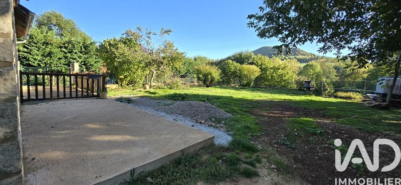 Maison - 216 m² - 8 pièces