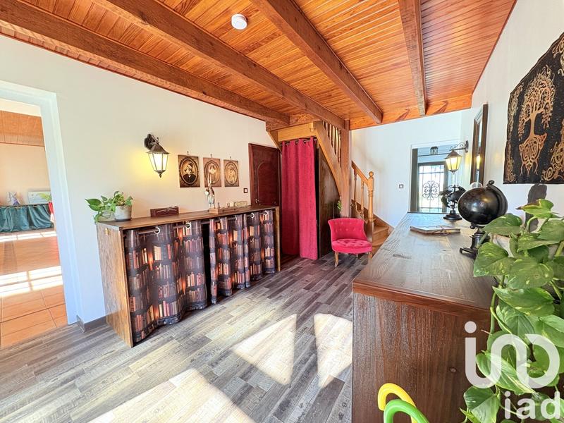 Maison - 252 m² - 10 pièces