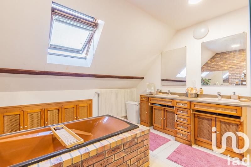 Maison - 183 m² - 5 pièces