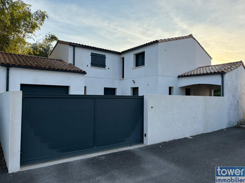 Maison - 120 m² - 4 pièces