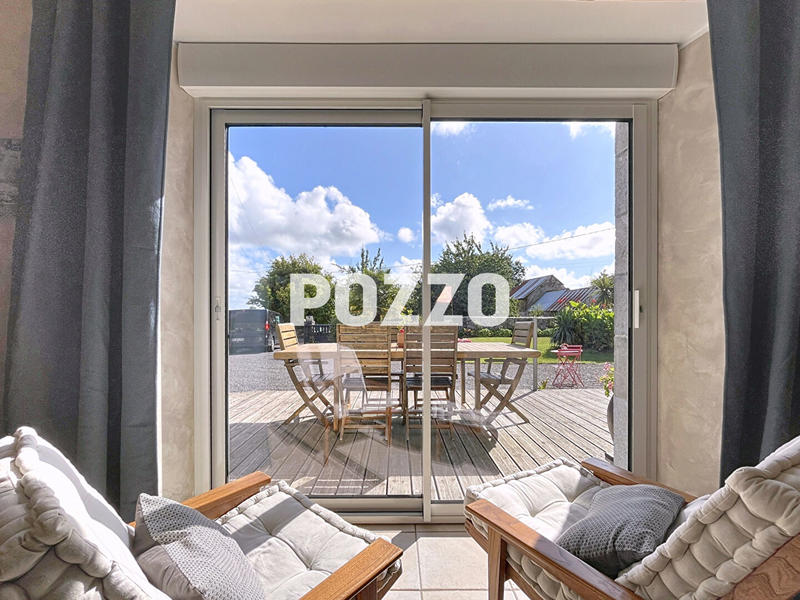 Maison - 207 m² - 10 pièces