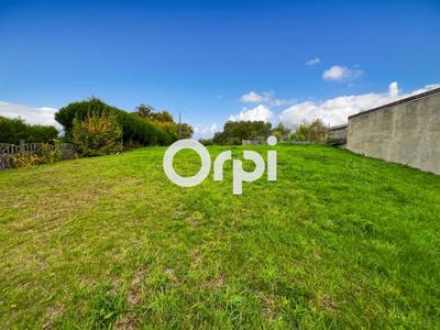 Terrain constructible - 1 495 m²