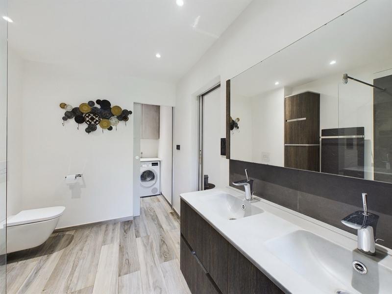 Appartement - 124 m² - 4 pièces