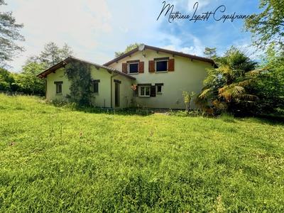 Maison - 170 m² - 6 pièces