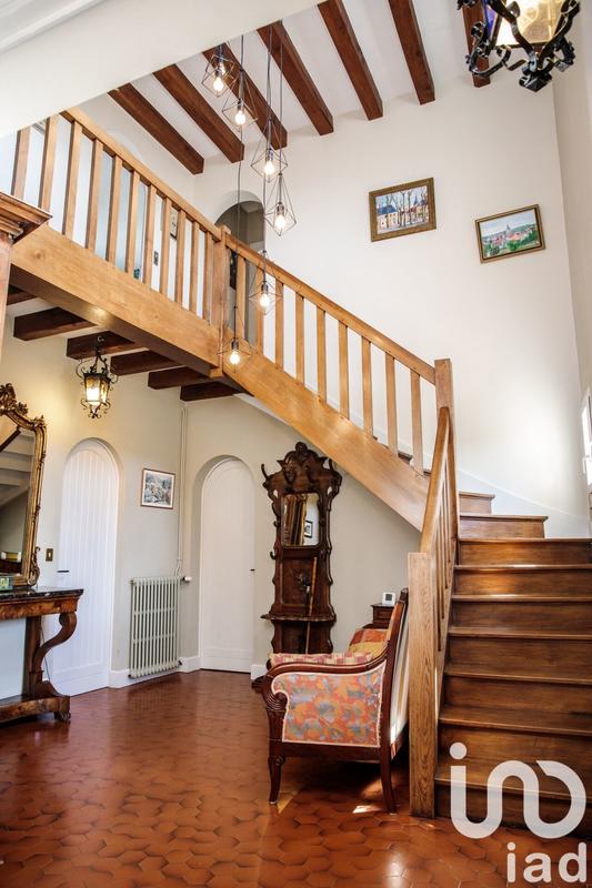 Maison - 248 m² - 8 pièces