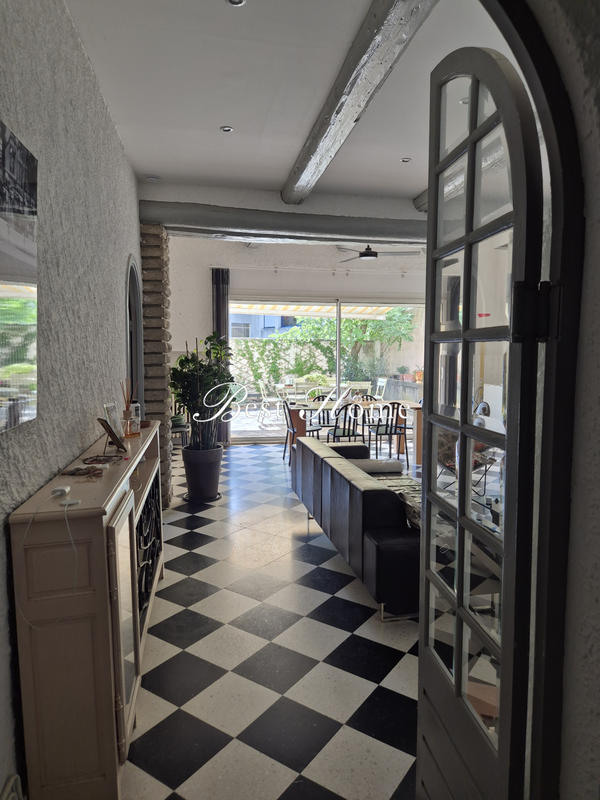 Appartement - 102 m² - 3 pièces