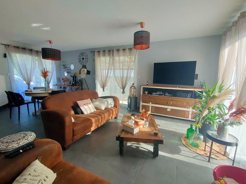 Maison - 100 m² - 4 pièces