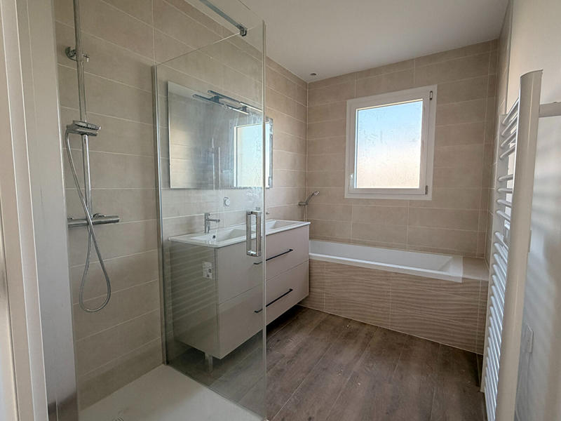 Maison - 140 m² - 4 pièces