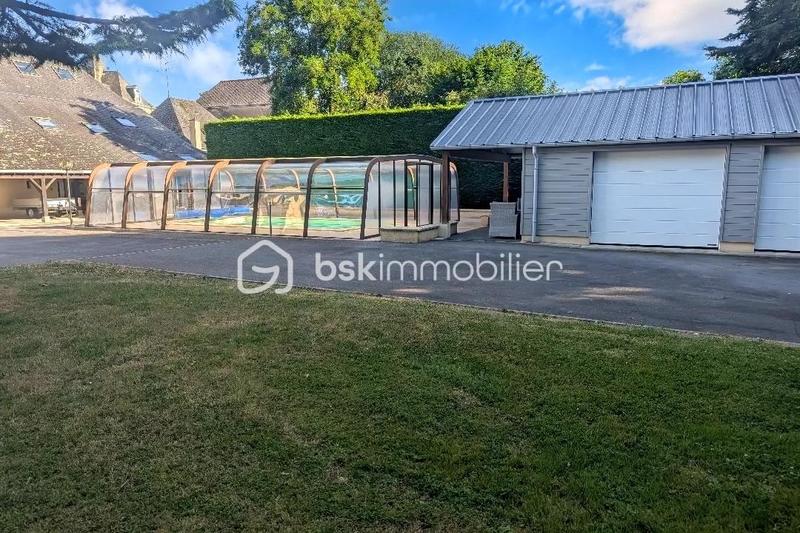 Demeure - 283 m² - 10 pièces