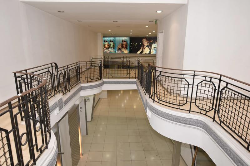 Local commercial - 357 m²