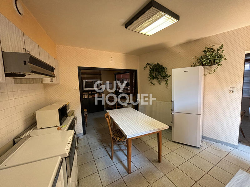 Maison - 279 m² - 5 pièces