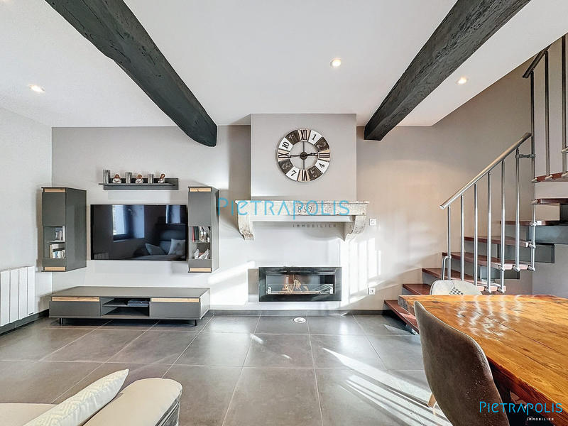 Maison - 137 m² - 6 pièces