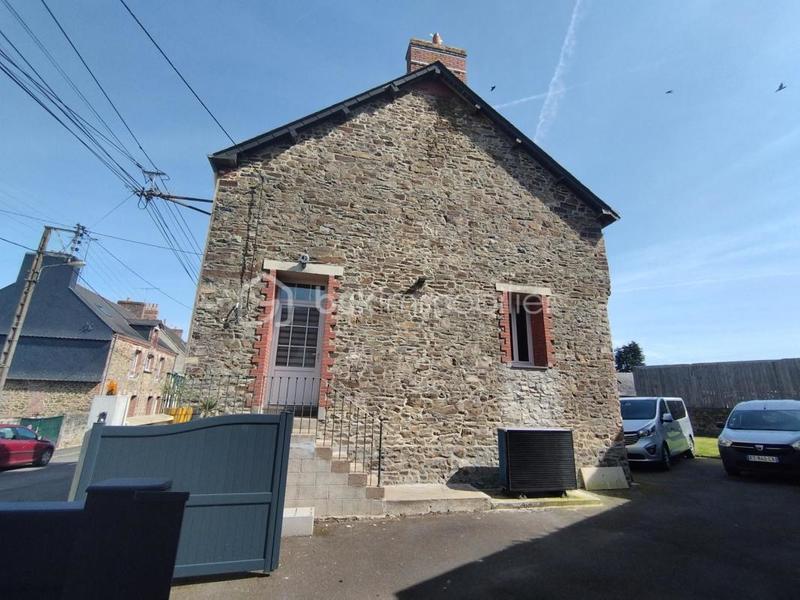 Maison bourgeoise - 111 m² - 5 pièces