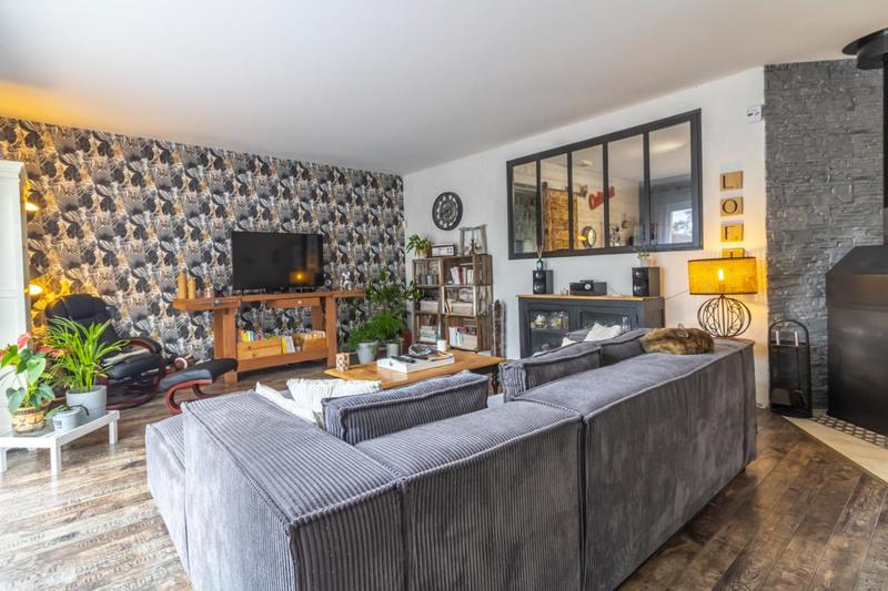 Maison - 151 m² - 6 pièces