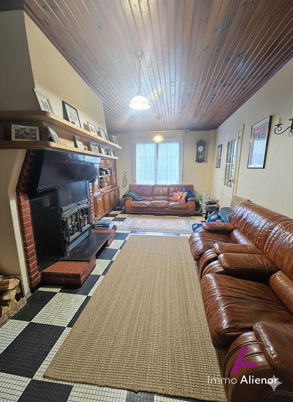 Maison - 163 m² - 7 pièces