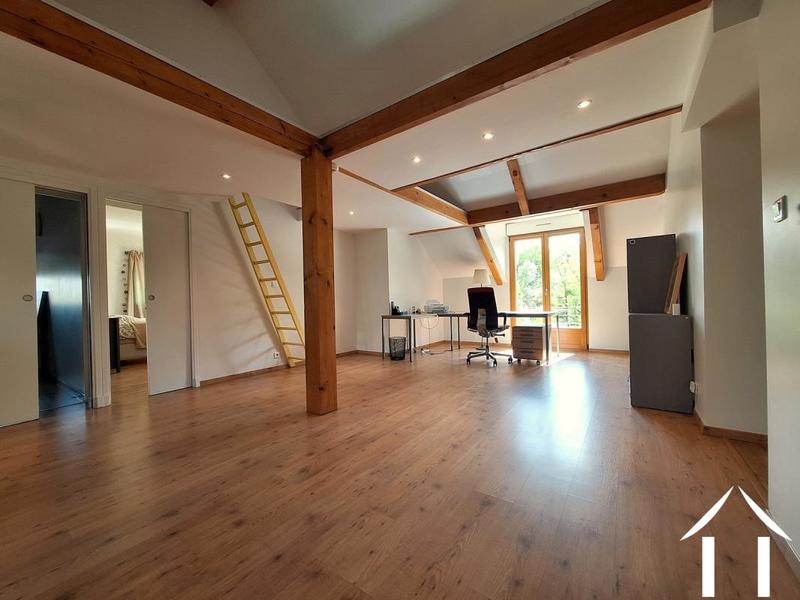 Maison - 250 m² - 7 pièces