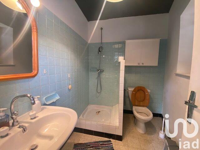 Maison - 221 m² - 5 pièces