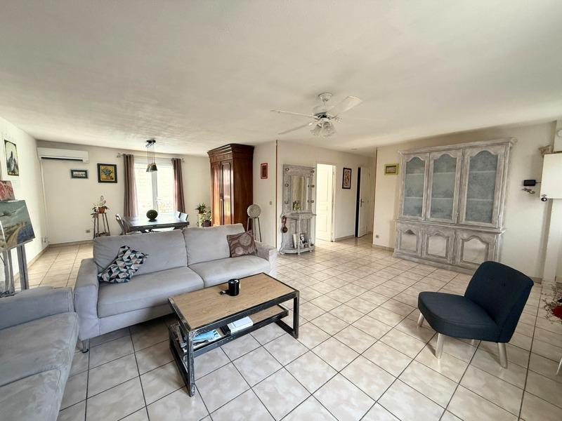 Maison - 95 m² - 5 pièces