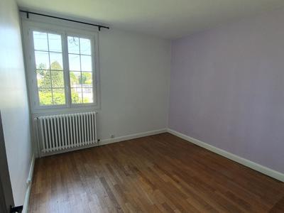 Maison - 180 m² - 6 pièces